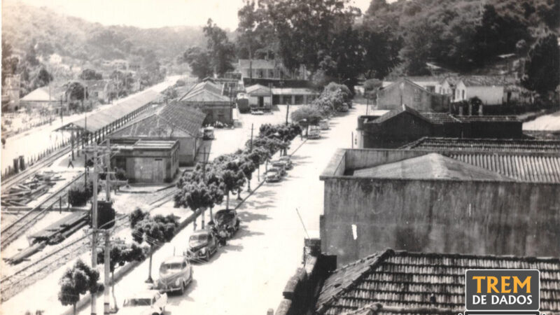 Pátio da estação Miguel Pereira