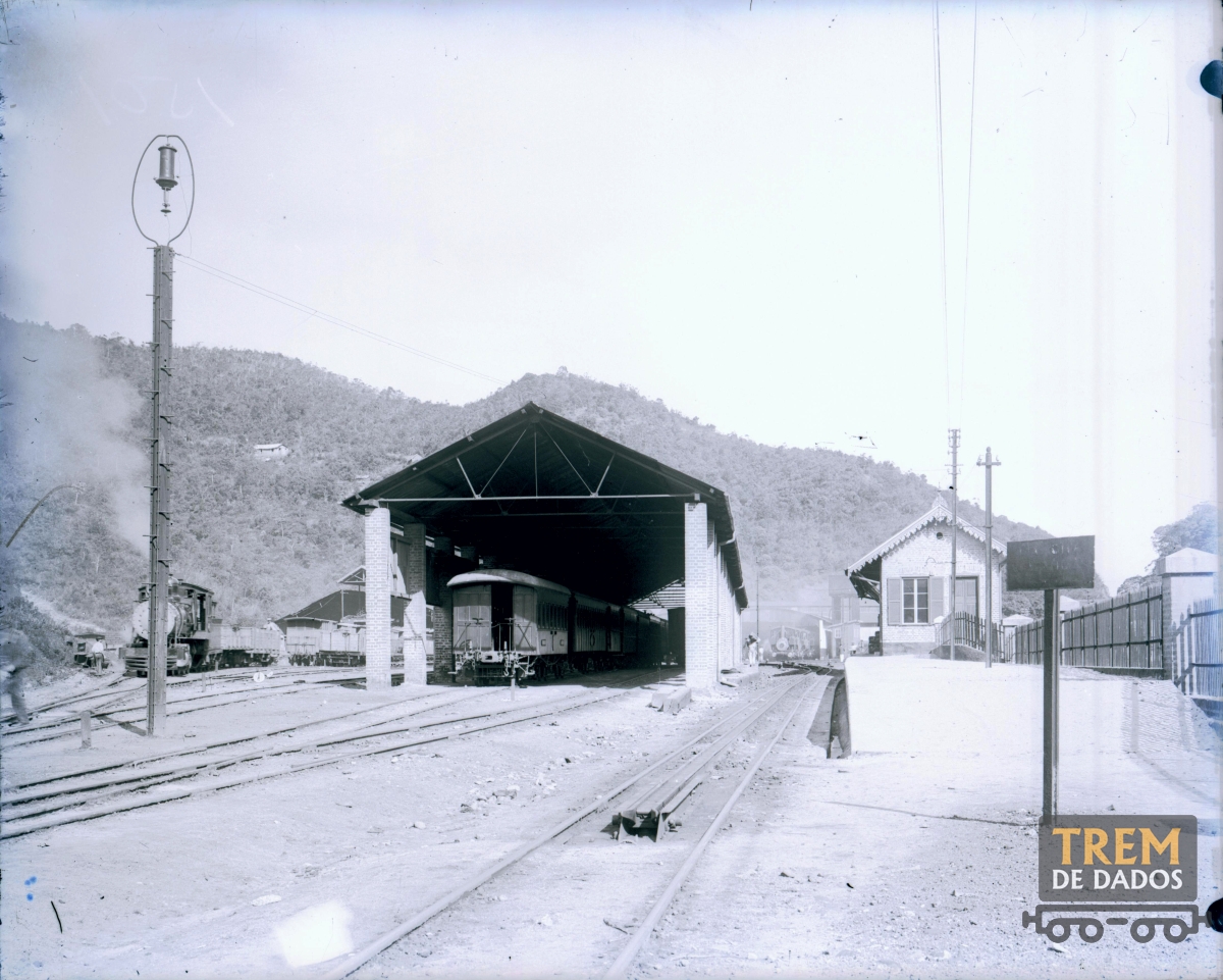 Pátio da estação Alto da Serra