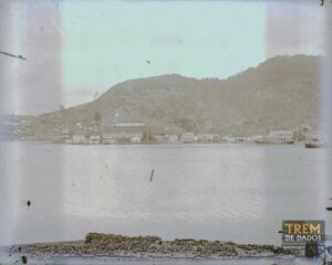 Construção da ferrovia na direção de Vitória – ES