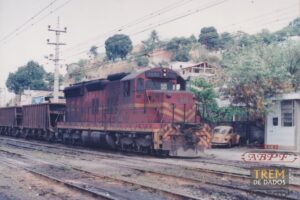 Trem de minério em Barra do Piraí (1995)