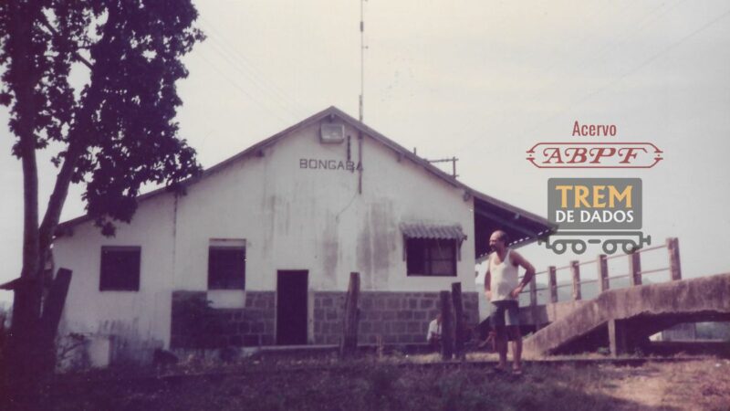 Cruzamento da Estrada de Ferro Mauá em Bongaba