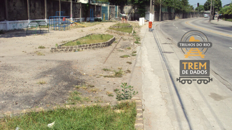 Trilhos da linha original da Estrada de Ferro Rio d’Ouro (2009~2010)