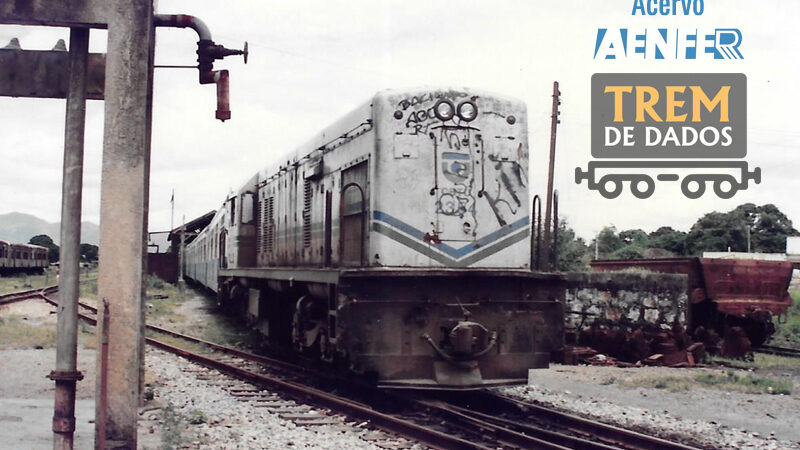 Trem com locomotiva #2354 em Visconde de Itaboraí – RJ (1996)