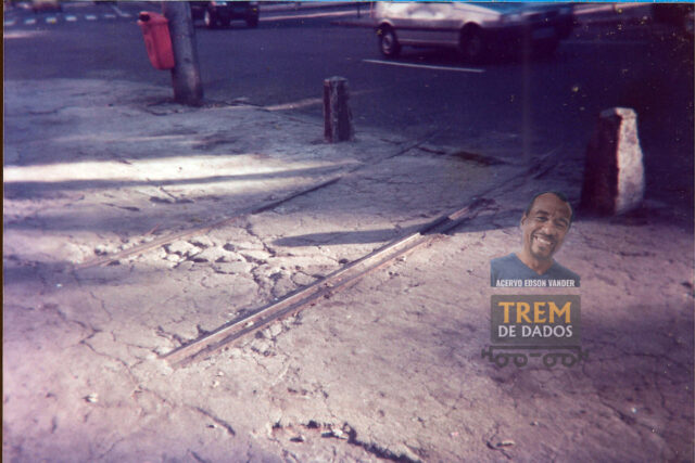 Linha de Bonde de Transporte de Lixo no Leblon