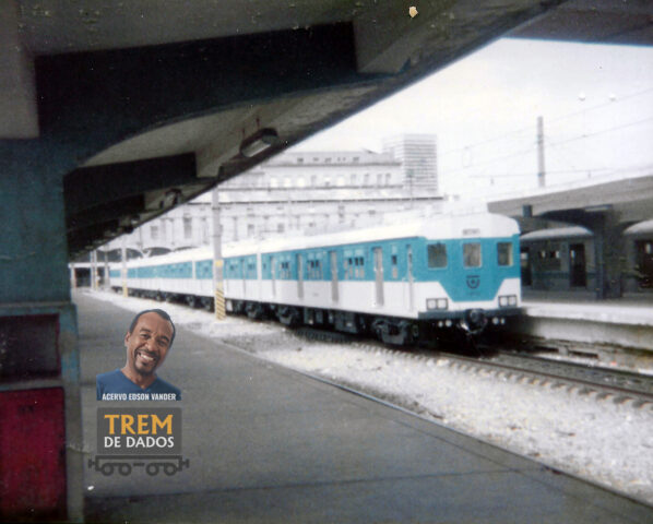 TUE Série 400 Fase II em Barão de Mauá / Leopoldina