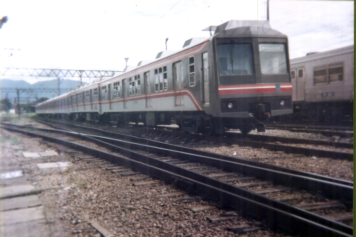 Trem Unidade-Elétrico (TUE) Série 200 / Série 1000 (Flumitrens)