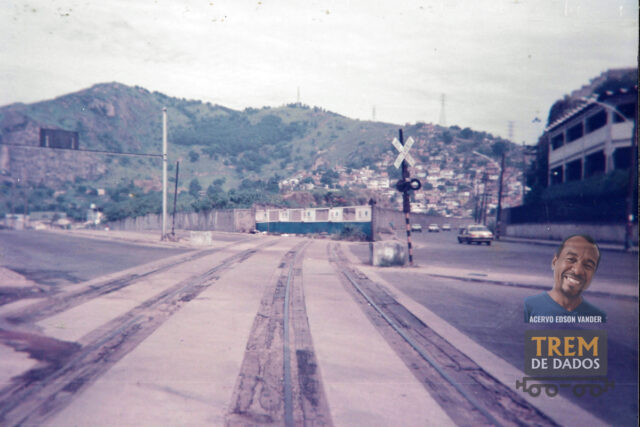 Cruzamento em Nível da Linha 2 do Metrô (Engenho da Rainha)