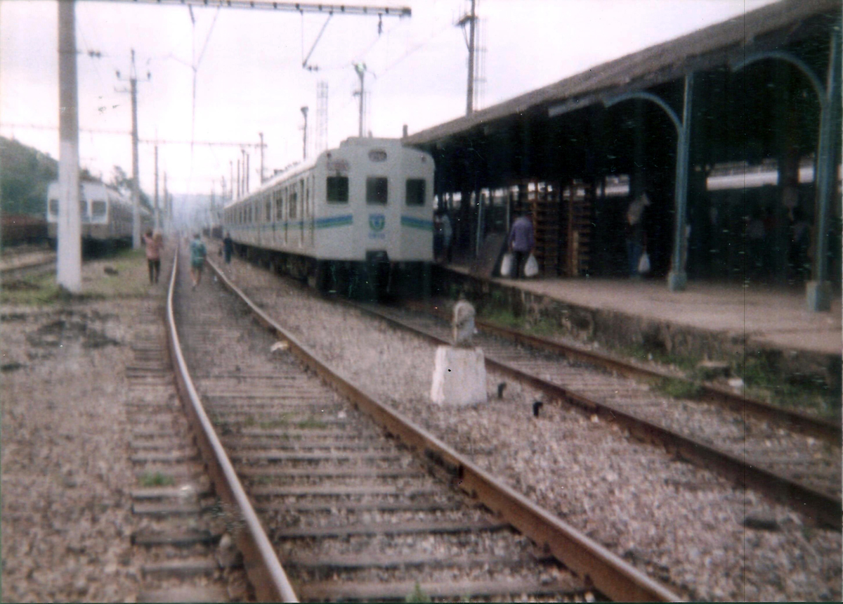Trem Barrinha Série 400 (CBTU) em Japeri