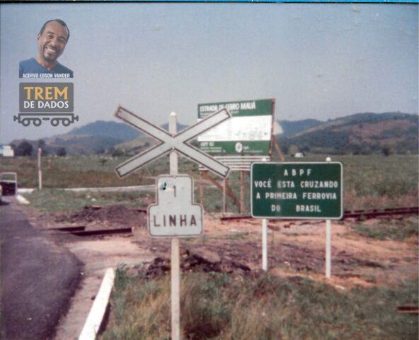 Passagem em Nível da Estrada de Ferro Mauá