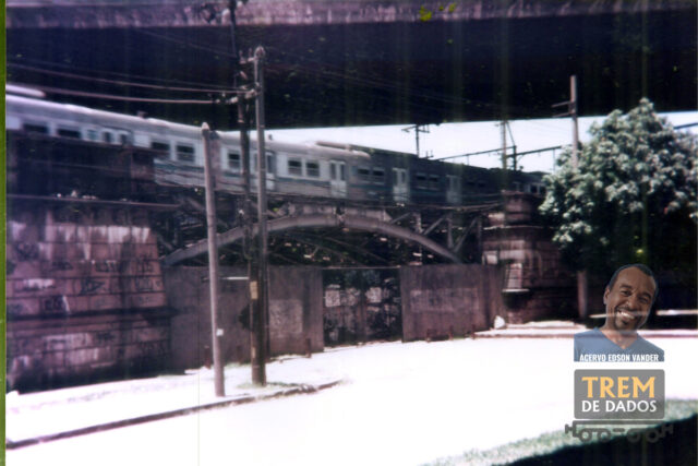 Passagem Superior sobre a Rua Figueira de Melo