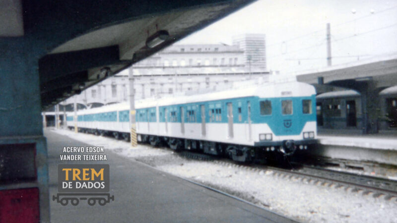 Trem Série 400 em Barão de Mauá