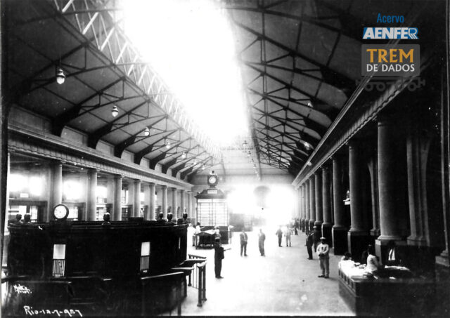 Vista interna da Estação Barão de Mauá