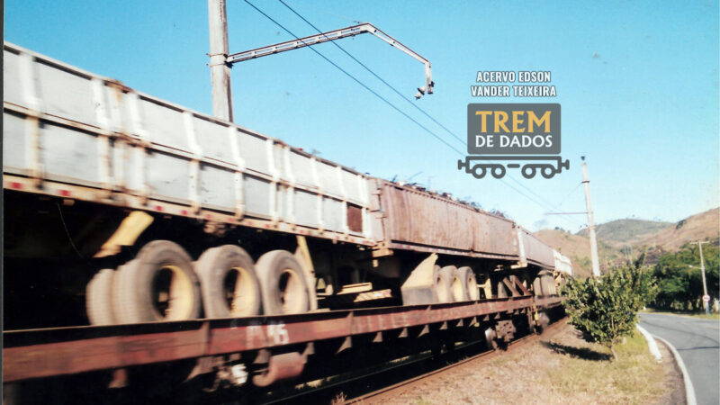 Transporte de Carretas em Vagões-Prancha