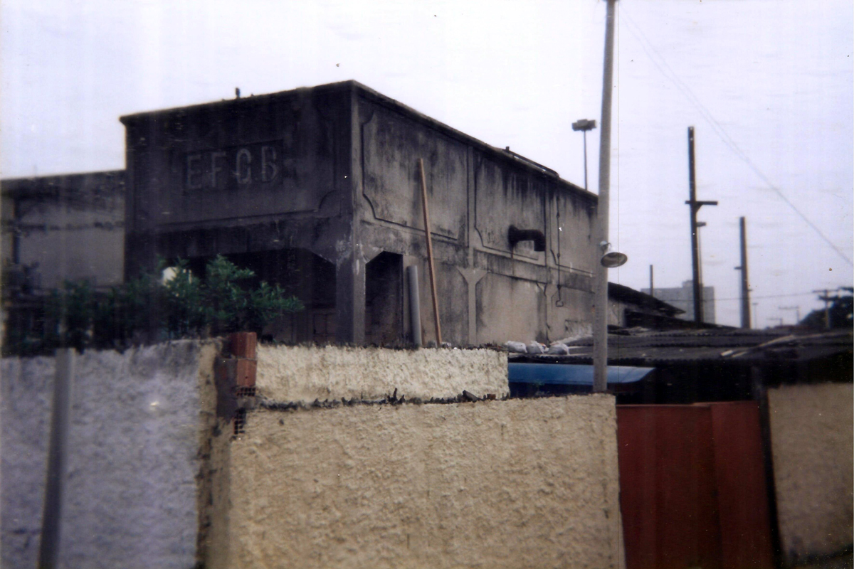 Caixa d’água em Belford Roxo (1999)
