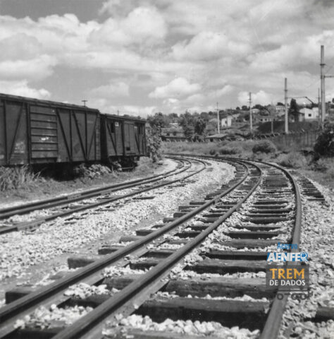 Bitola mista da EF Central do Brasil em Monte Azul – MG