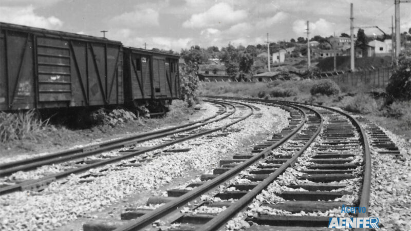 Bitola mista da EF Central do Brasil em Monte Azul – MG