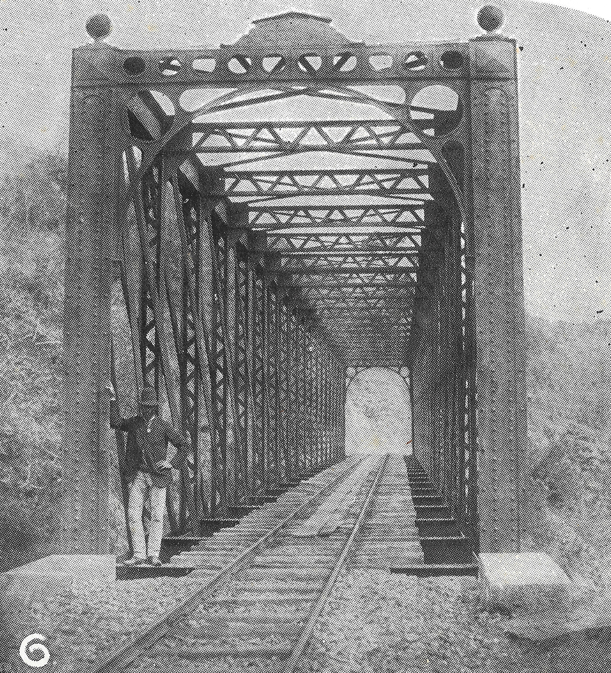 Ponte ferroviária em Minas Gerais (1913)
