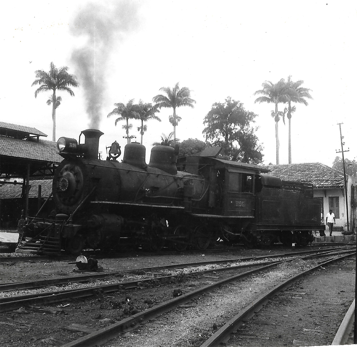 Locomotiva nas Oficinas do Engenho de Dentro (1972)