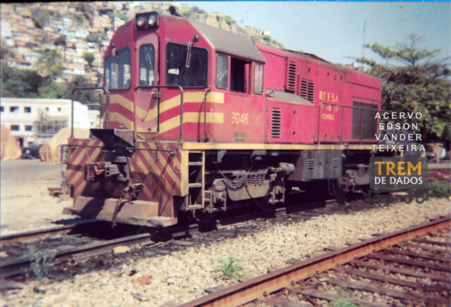 Locomotiva GE U6B número 3046 – RFFSA