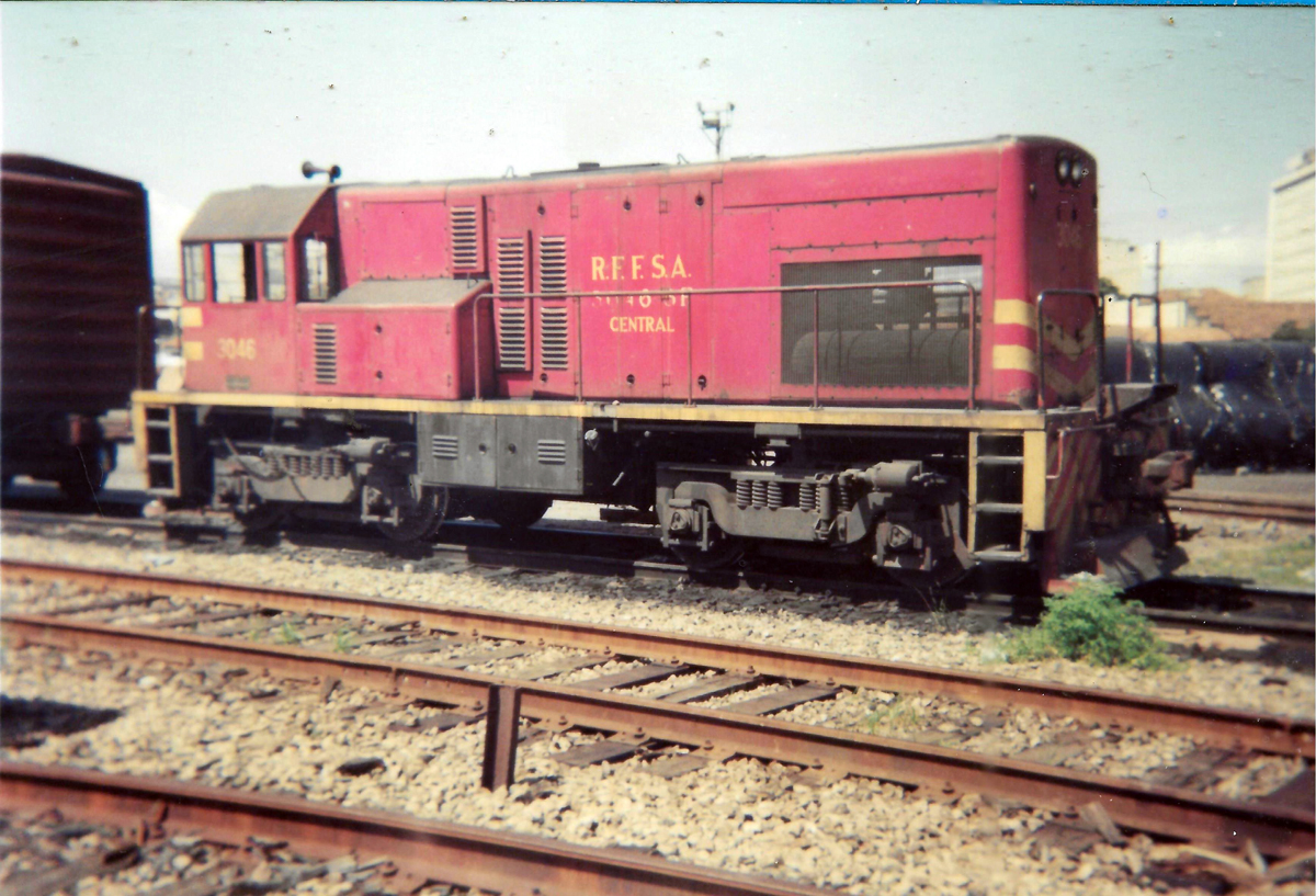 Locomotiva GE U6B número 3046 – RFFSA